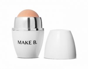 Portal Jaciara Barros – Embalagem branca do Boticário MAKE B. exibe produto bege em formato arredondado e tampa combinando ao lado. – Portal Jaciara Barros