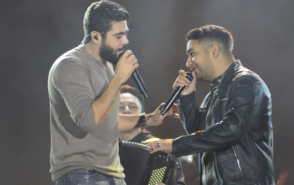 Henrique e Juliano dispensam participações em novo DVD: 'O que vivemos tem que ser contado por nós' | Circuito Sertanejo | G1
