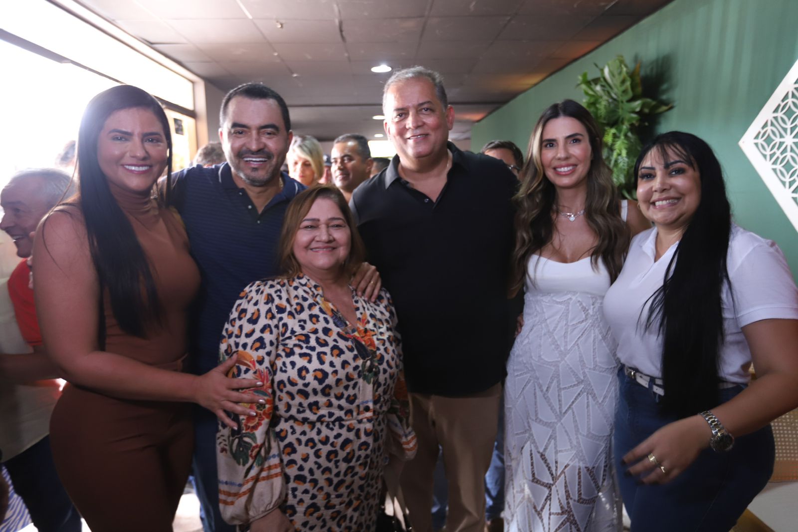 Senador Eduardo Gomes comemora aniversário e reúne governador Wanderlei Barbosa, familiares e amigos em grande festa 35