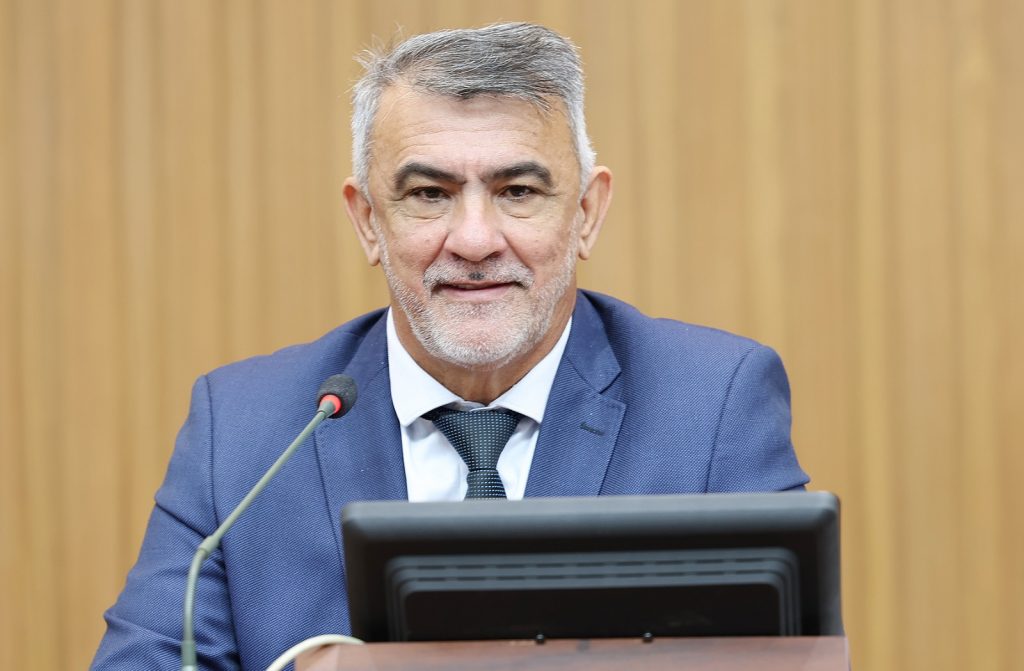 Perfil Amélio Cayres - foto Ísis Oliveira - Dicom Aleto