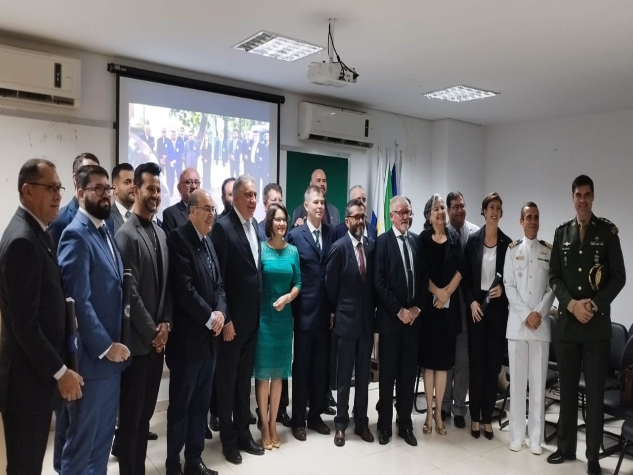 ADESG-TO certifica especialistas em política e estratégia 35 ADESG