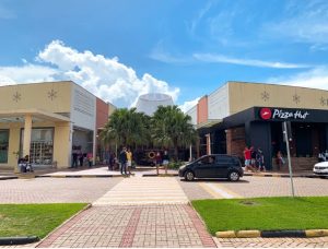 Entrada do Capim Dourado Shopping