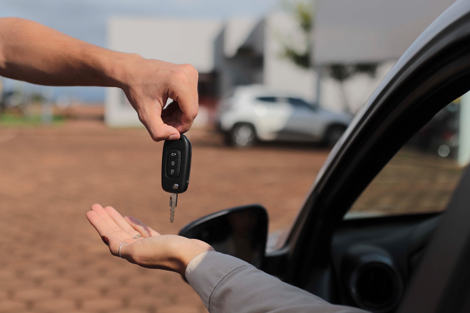 Compra e venda de veículos: conheça os principais golpes envolvendo a comercialização de automóveis e saiba como se prevenir 35