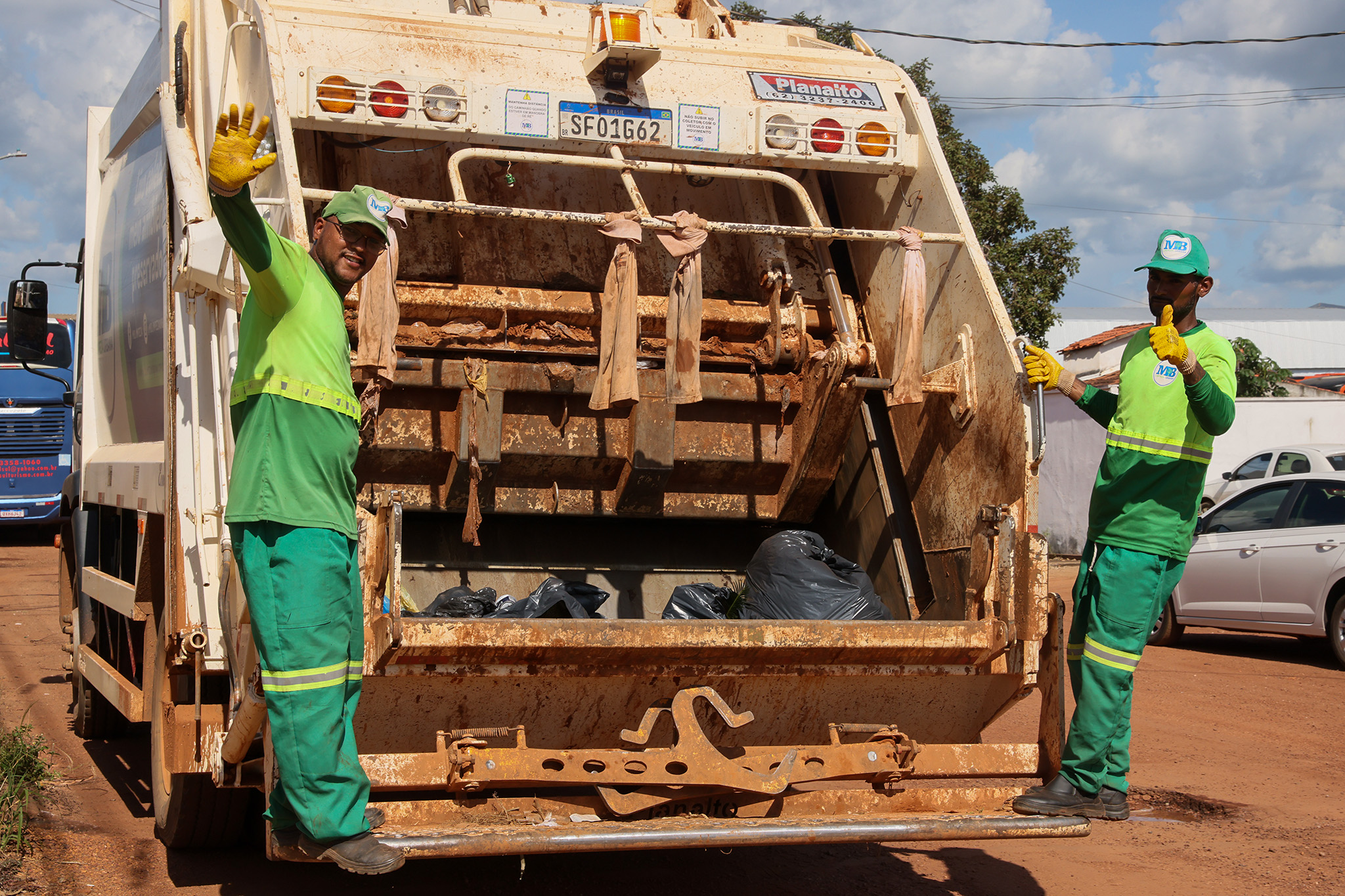 Prefeitura de Palmas orienta moradores descartarem lixo nos dias de coleta para evitar transtornos na cidade 35