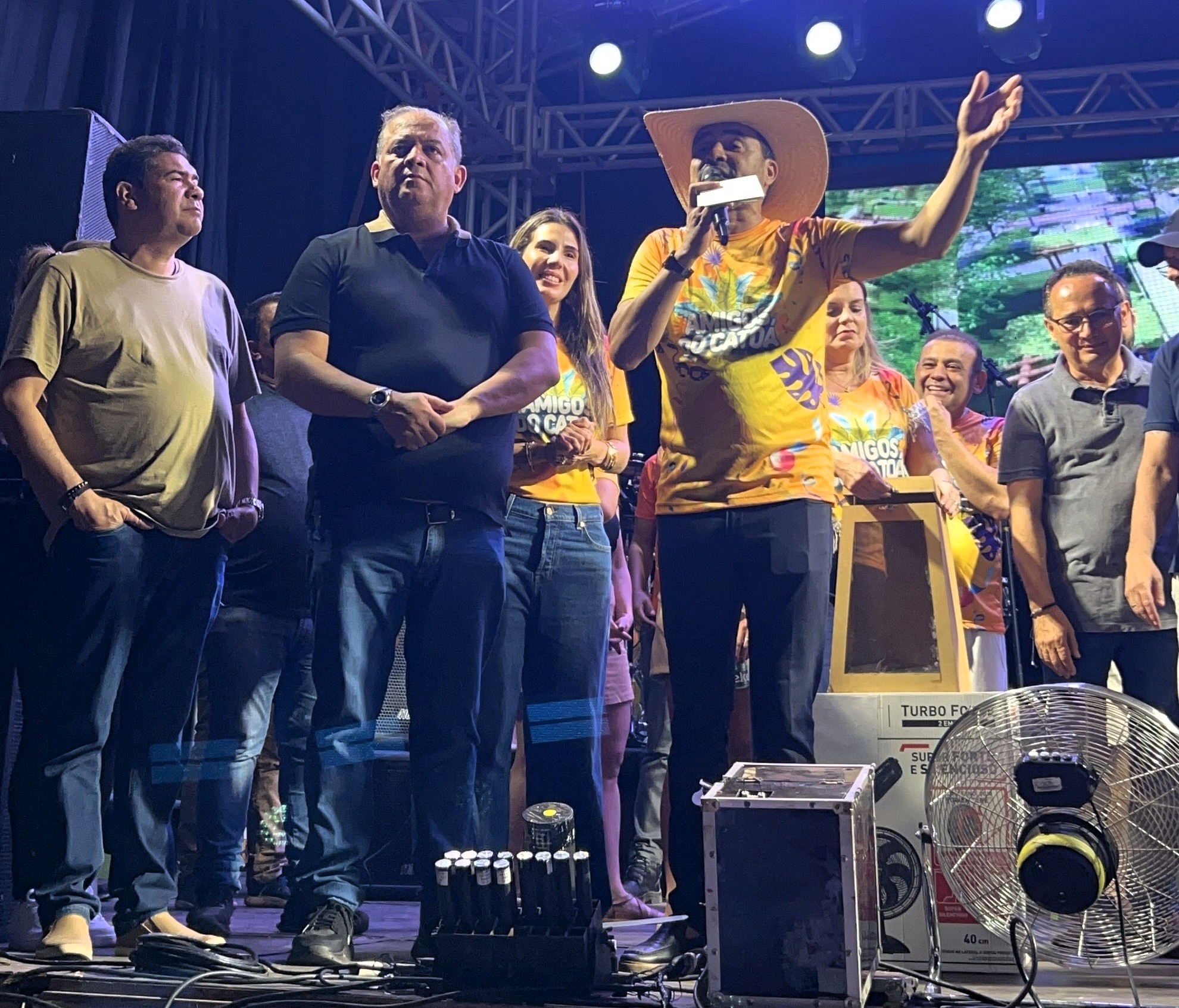 Ao lado de Wanderlei Barbosa, senador Eduardo Gomes anuncia R$ 2 milhões para asfalto no distrito de Campo Alegre em Paranã 36