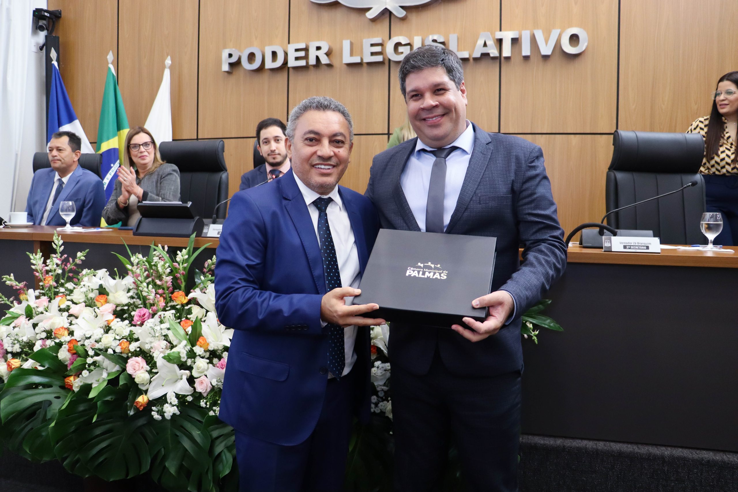 Câmara de Palmas dá posse ao vereador Léo da Saúde (UB) 35