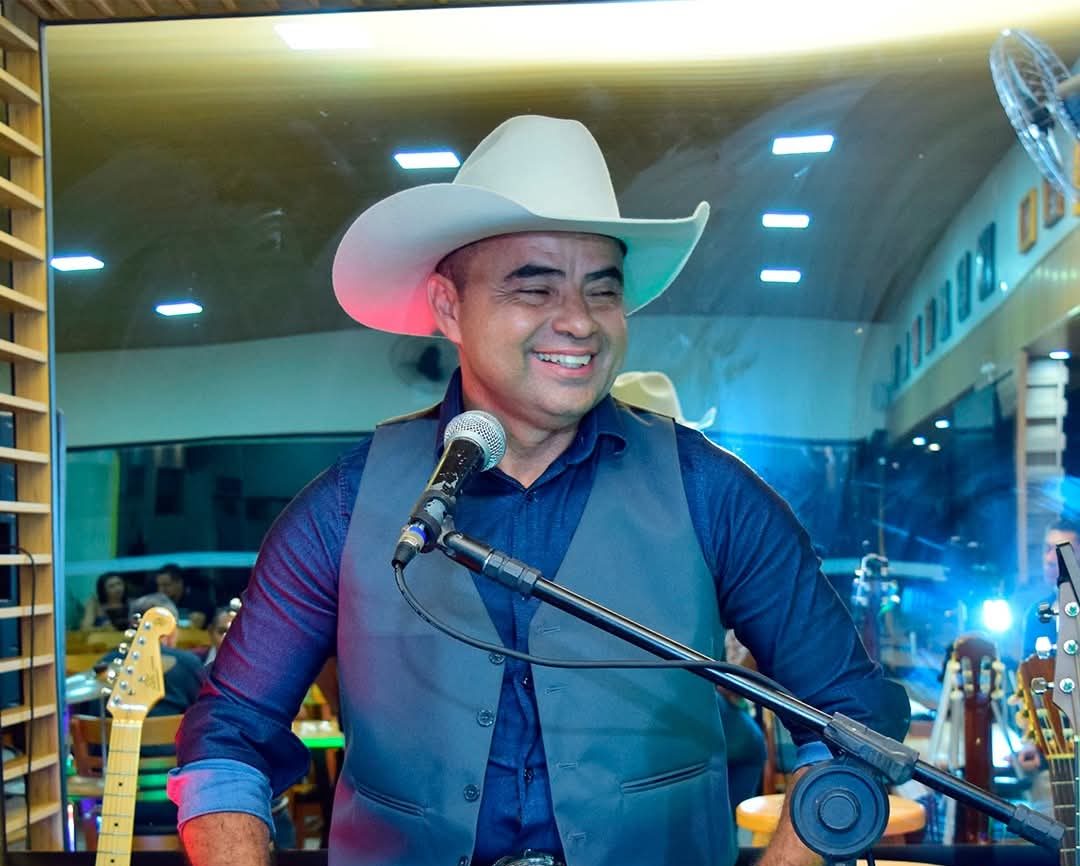 Valder Aires lidera o show “Do Romântico ao Caipira” nos bairros periféricos e povoados de Araguaína 35
