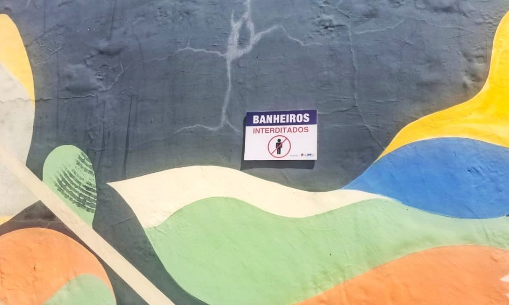 Banheiro da Praia da Graciosa é interditado para reforma