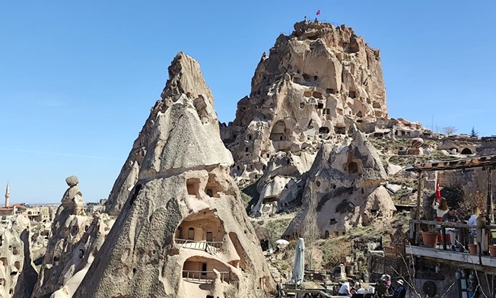 Cidades de pedra da Capadócia sobrevivem ao tempo