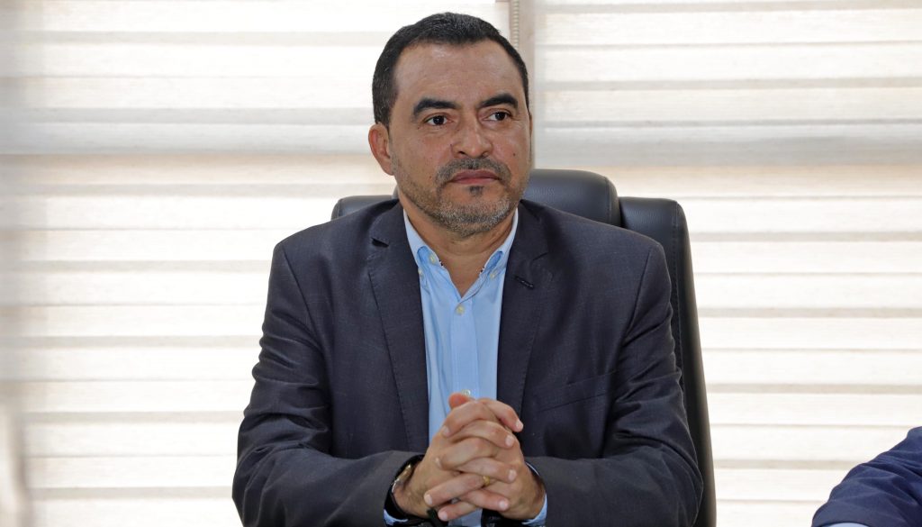 Governador Wanderlei Barbosa realiza promoção de militares no Tocantins e entrega medalhas em solenidade no QCG da PMTO, em Palmas, às 19h.