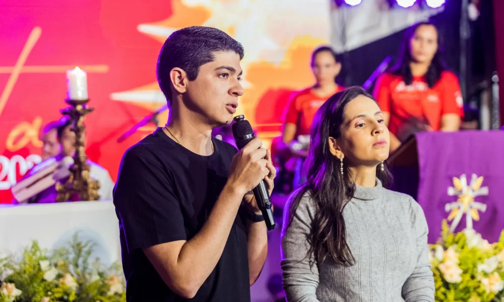 Fiéis participam da Semana Santa em Paraíso do Tocantins