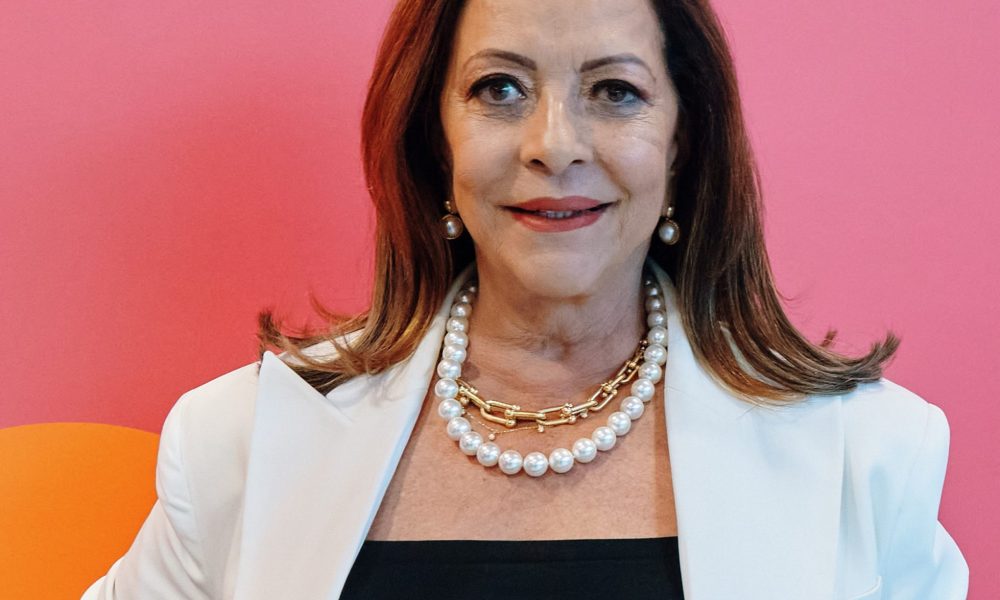 Sandra Soares Costa: exemplo de liderança feminina, a cofundadora do Grupo Sabin inspira uma nova geração de mulheres líderes no país  