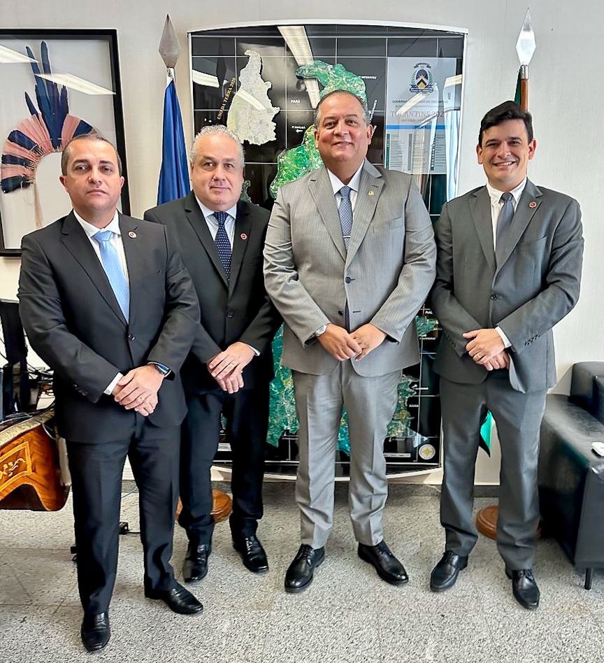 Eduardo Gomes recebe CRO-TO para discutir valorização da Odontologia e acesso à saúde bucal 35 O senador Eduardo Gomes recebeu representantes do CRO-TO para discutir o PL 1365/2022, que trata da valorização da Odontologia e ampliação da saúde bucal no SUS!