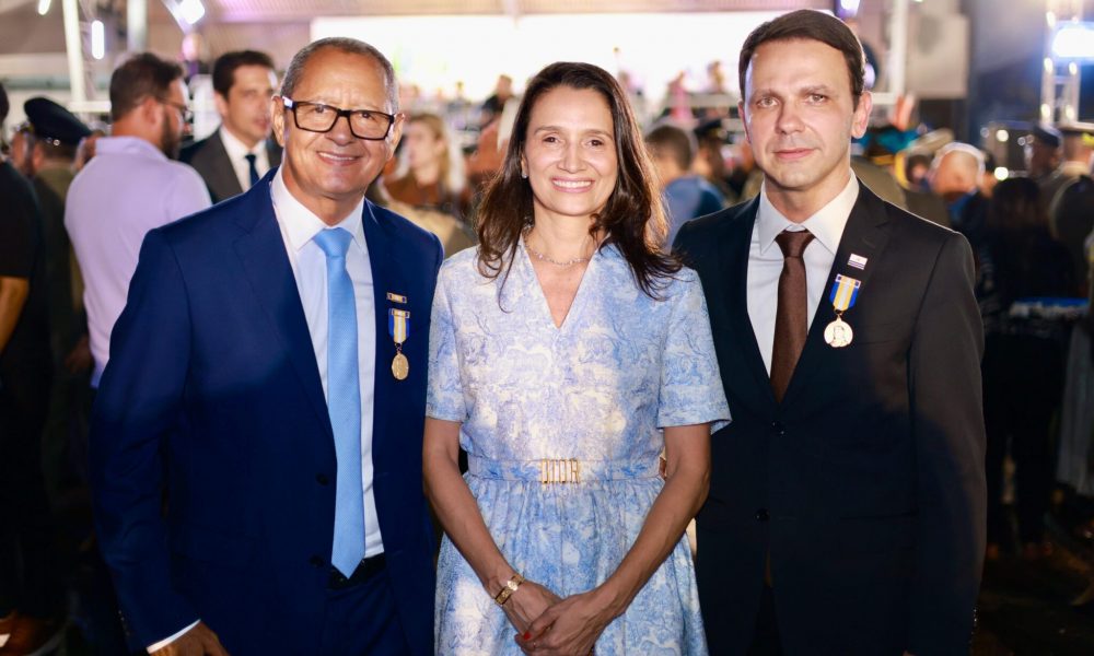 Sérgio Vieira (Soró), Polyanna Siqueira Campos e Carlos – Foto: Flávio Cavalera