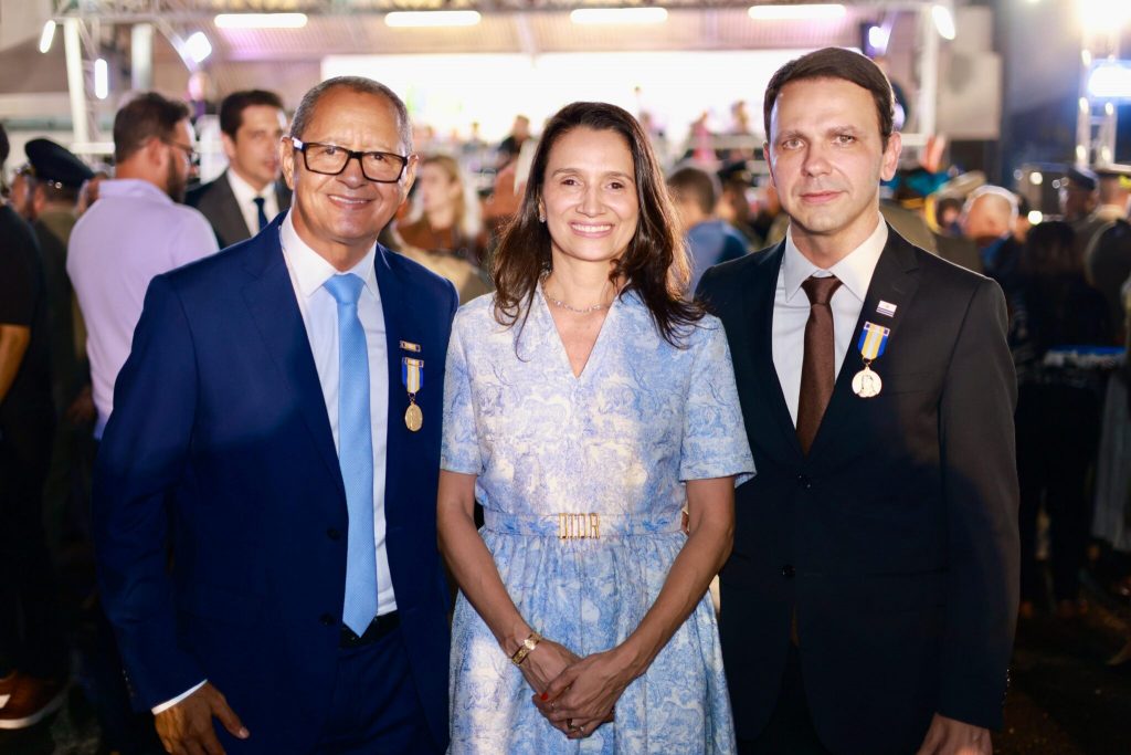 Sérgio Vieira (Soró), Polyanna Siqueira Campos e Carlos – Foto: Flávio Cavalera