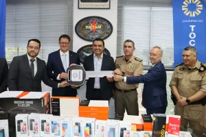 coronel Márcio Barbosa, oficializou a doação de bens apreendidos feita pela Receita Federal