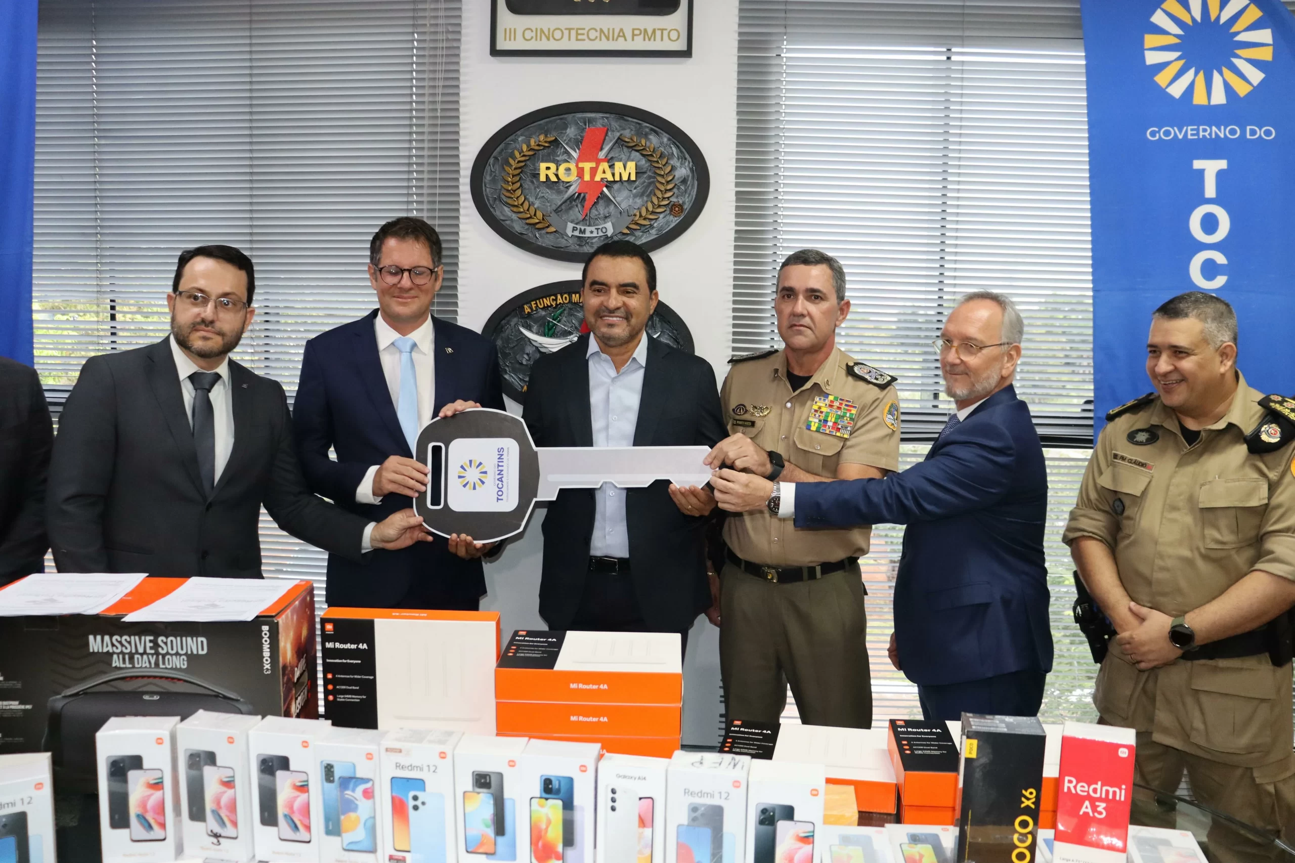 Receita Federal doa equipamentos à PMTO com presença do governador Wanderlei Barbosa 35 coronel Márcio Barbosa, oficializou a doação de bens apreendidos feita pela Receita Federal