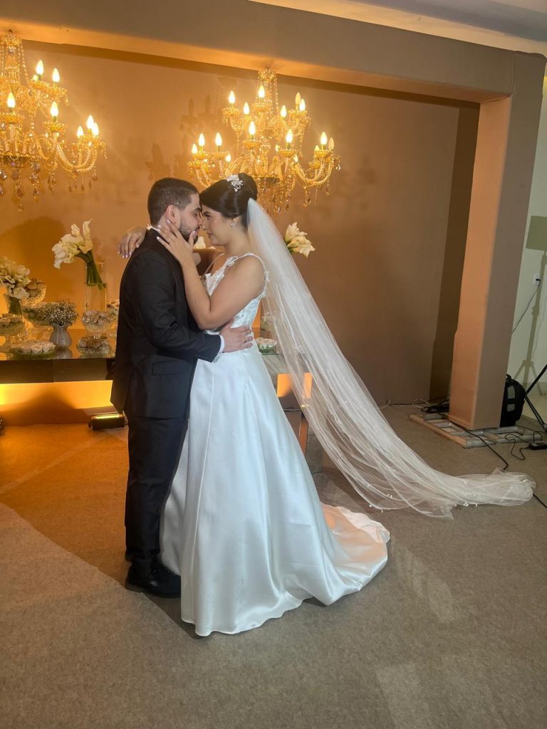 Lucas Martins e Ana Rebeca