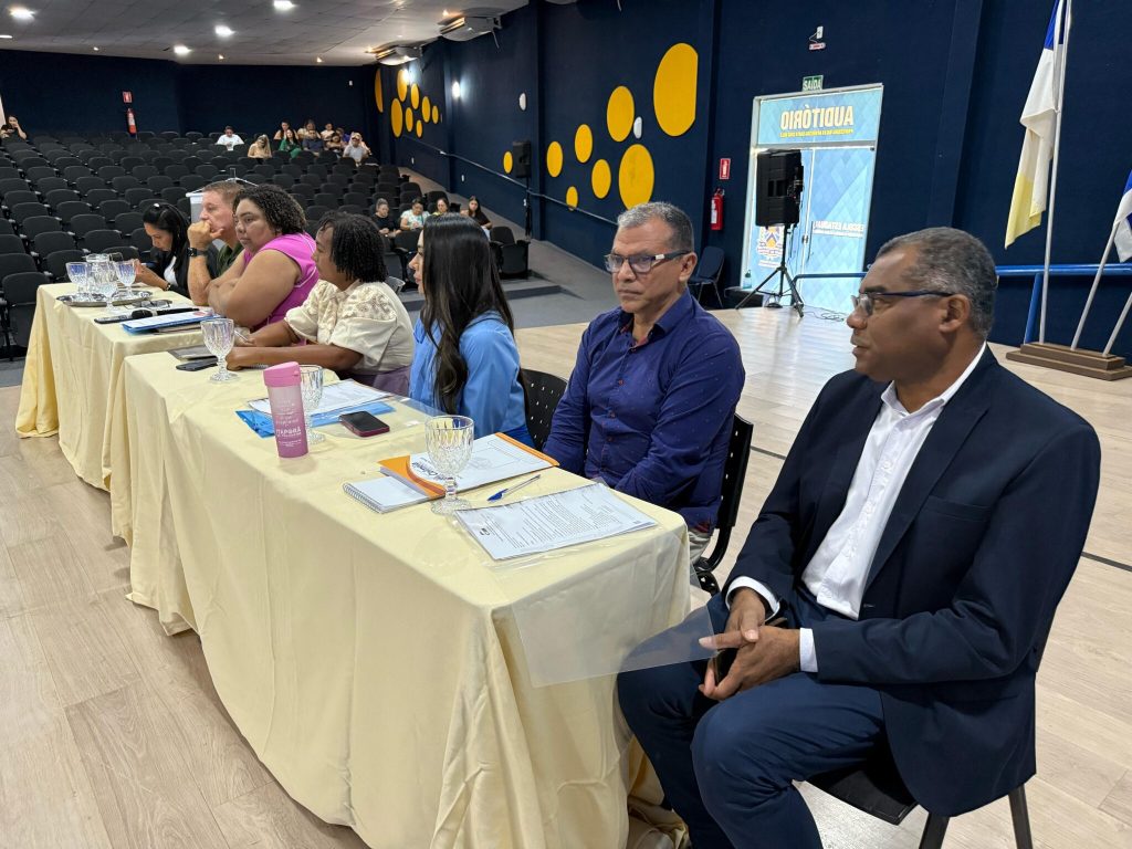 Gestores municipais de assistência social aprovam mudanças no regimento da categoria