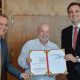 Lula segura decreto do Propag ao lado de Rui Costa e Rodrigo Pacheco.