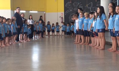 No “Dia Sem Sapatos”, alunos do Colégio Marista Palmas arrecadam calçados para doação