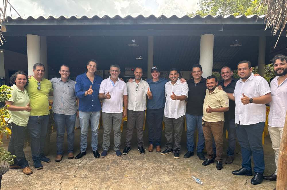 Amélio percorre cidades do interior e fortalece diálogo sobre pautas regionais com prefeitos e lideranças 35 Amélio percorre cidades do interior e fortalece diálogo sobre pautas regionais com prefeitos e lideranças
