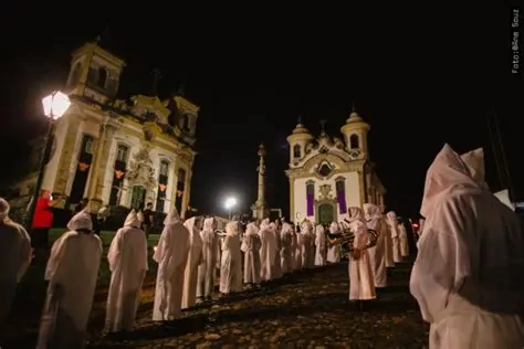 Procissão das Almas mantém tradição e emociona fiéis na Sexta-feira Santa – Portal Jaciara Barros Lendas e mistério envolvem o cortejo