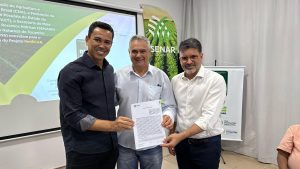 (E) Representante do CNA, Jaine Cubas, (CE) presidente do Naturatins, Cledson Lima, (CD) presidente da FAET, Paulo Carneiro e (D) secretário do Meio Ambiente, Marcello Lelis