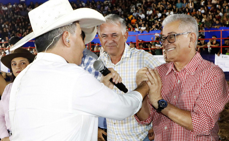 Governo do Tocantins participa da abertura do rodeio da 42ª ExpoAgro Miracema 35 Representando o governador Wanderlei Barbosa, Hercy Filho destacou o papel do turismo rural no desenvolvimento regional - Foto: Mazim Aguiar/Governo do Tocantins