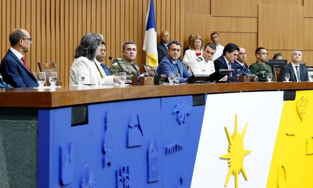 A solenidade foi presidida pelo deputado estadual Luciano Oliveira (PSD). Foto Clayton Cristus