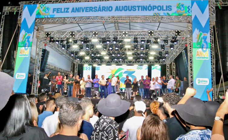 Governador Wanderlei Barbosa prestigiou nessa quarta-feira, 14, a programação comemorativa do aniversário do município de Augustinópolis - Foto: Márcio Vieira/Governo do Tocantins