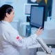 Exame auxilia médicos a avaliar risco de toxicidade do tratamento quimioterápico para vários tipos de câncer.