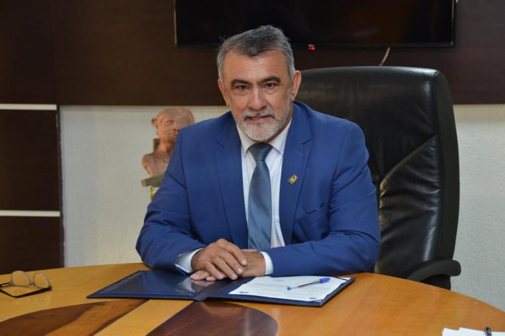 Amélio Cayres foto Silvio Santos - Dicom Aleto