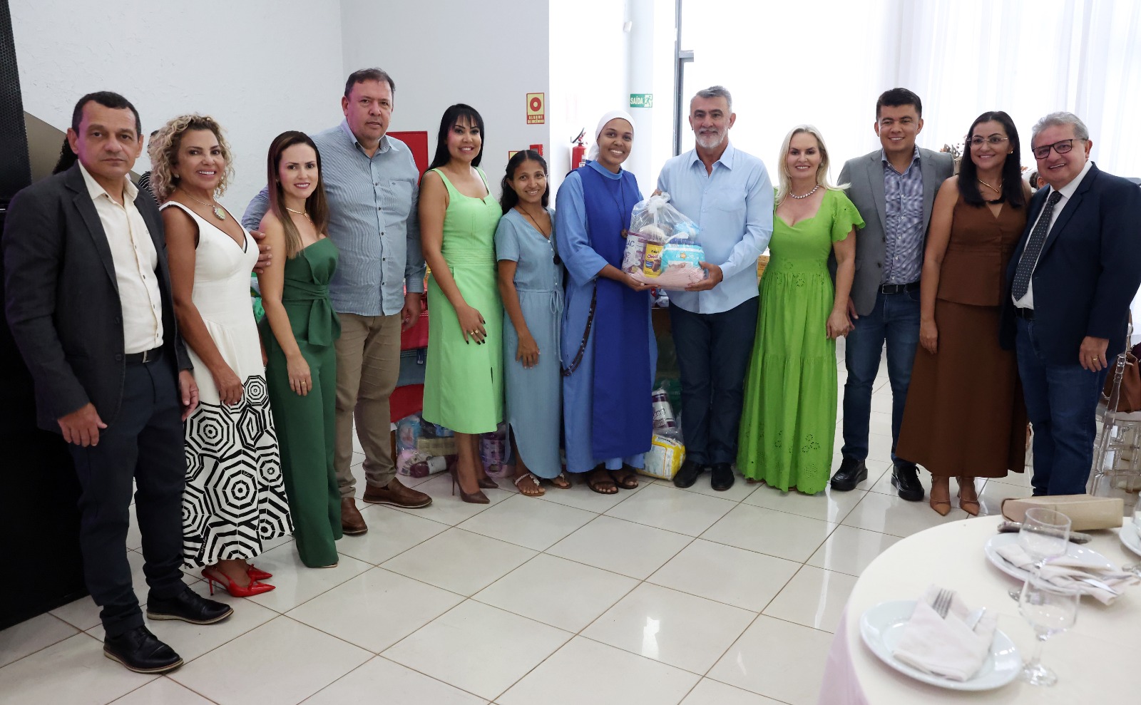 Ação social Dia das Mães Aleto arrecada mais de 8 mil itens 36 Em alusão ao Dia das Mães, a Assembleia Legislativa do Tocantins (Aleto) promoveu uma ação social que resultou na arrecadação de mais de cinco toneladas de donativos