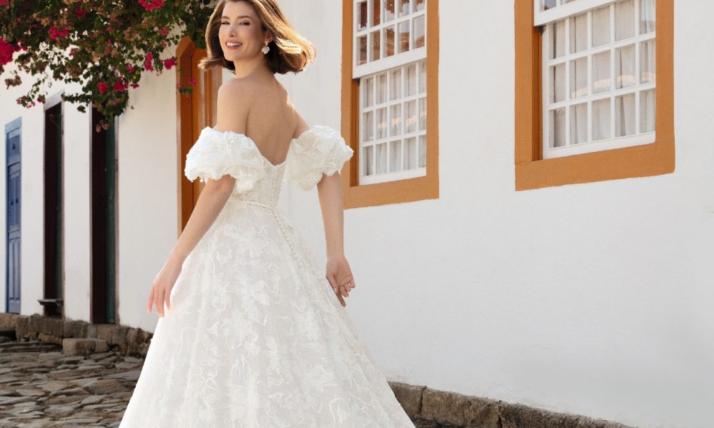 A Nova Noiva oferece atendimento personalizado para ajudar as noivas a encontrar o vestido ideal,