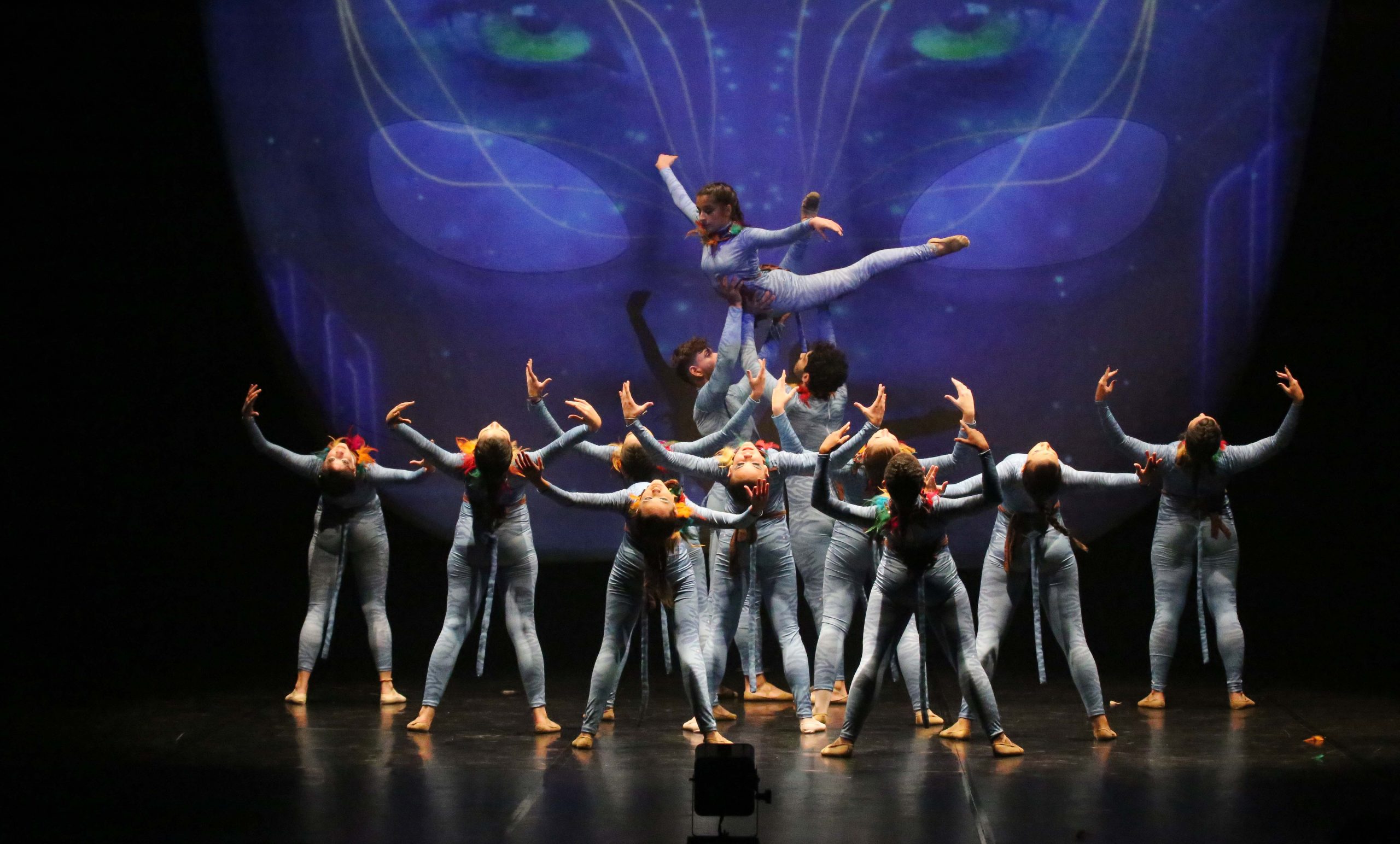 Seis bailarinas do Balé Popular do Tocantins conquistam bolsas em prestigiada escola de dança do Rio de Janeiro 36 Projeto desenvolvido pela Secretaria de Estado da Educação oferta aulas gratuitas de dança em cinco polos localizados em escolas estaduais de Palmas