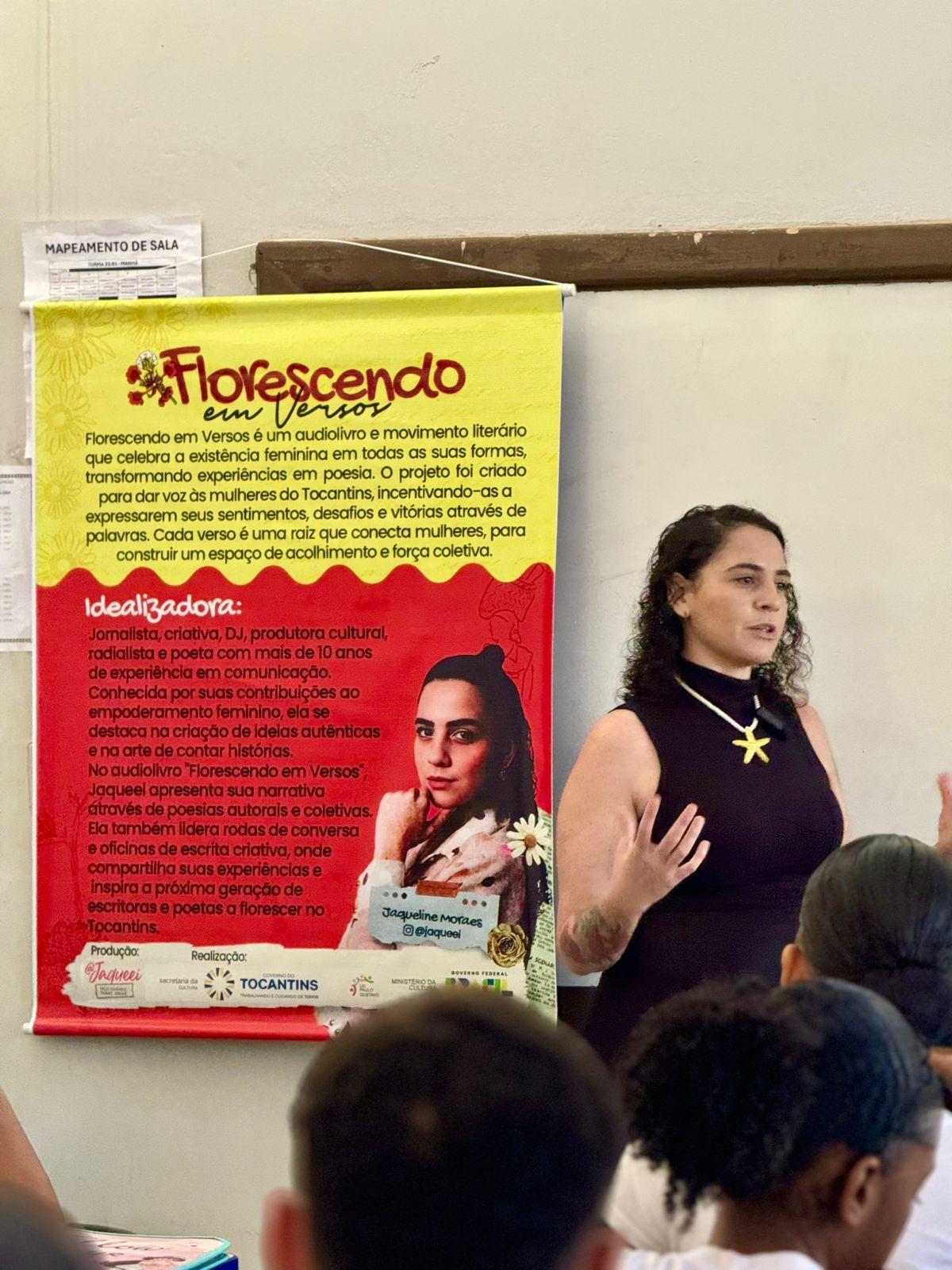 Lançamento do audiolivro “Florescendo em Versos” celebra a potência da poesia feminina tocantinense 35 Jaqueline Moraes - Idealização e Curadoria