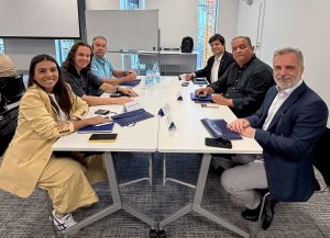 No primeiro dia de programação da missão no Japão, senador Eduardo Gomes debate inteligência artificial e transformação digital no transporte