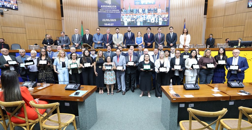 Sessão solene homenageia os 36 anos de Palmas na Aleto
