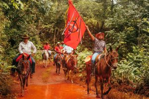 Monte do Carmo é cenário de documentário que retrata a força da tradição centenária do Giro da Folia