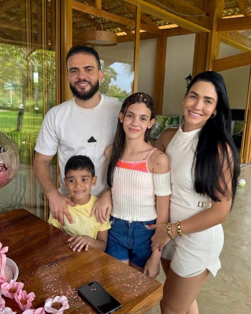 Léo Barbosa e Sua Família