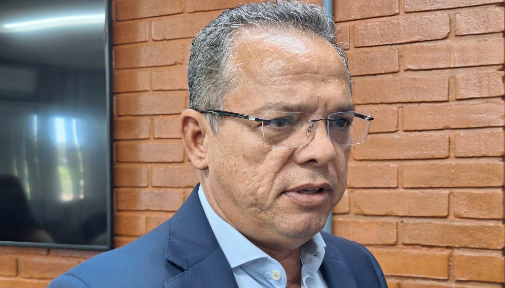Governo do Tocantins demonstra que repasse do ICMS aos municípios está correto e cria grupo de trabalho 38 O secretário de Estado da Fazenda, Donizeth Silva, explicou em detalhes o processo de cálculo do IPM, que define a forma como os 25% do ICMS arrecadado pelo Estado são distribuídos;