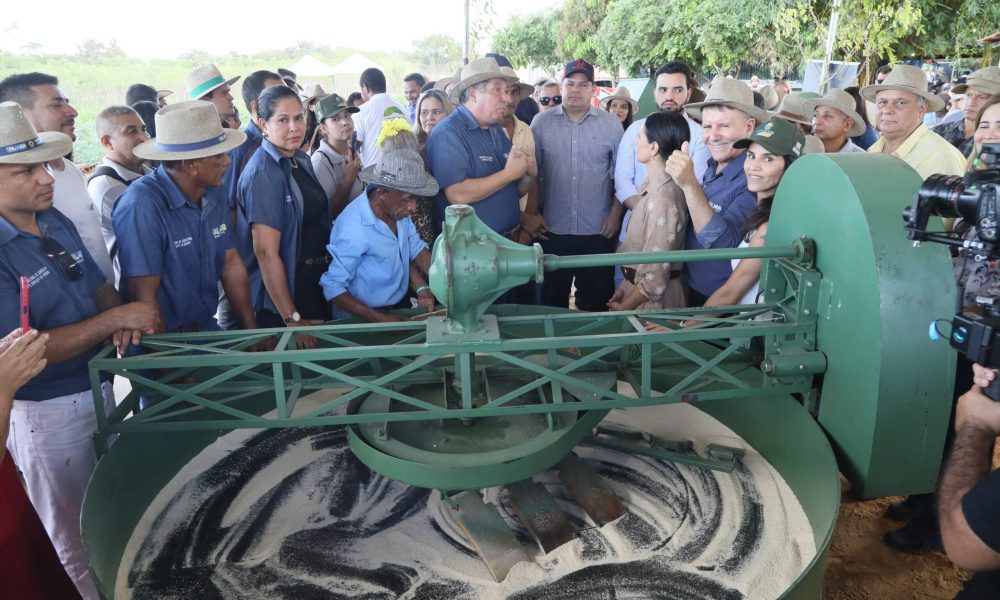 Polyanna Siqueira Campos encanta Agrotins com elegância e apoio à agricultura familiar