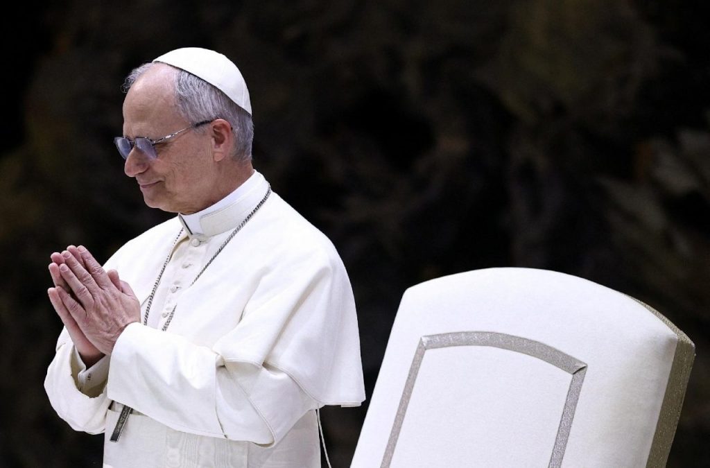 Papa Leão XIV agradece aos jornalistas pelo