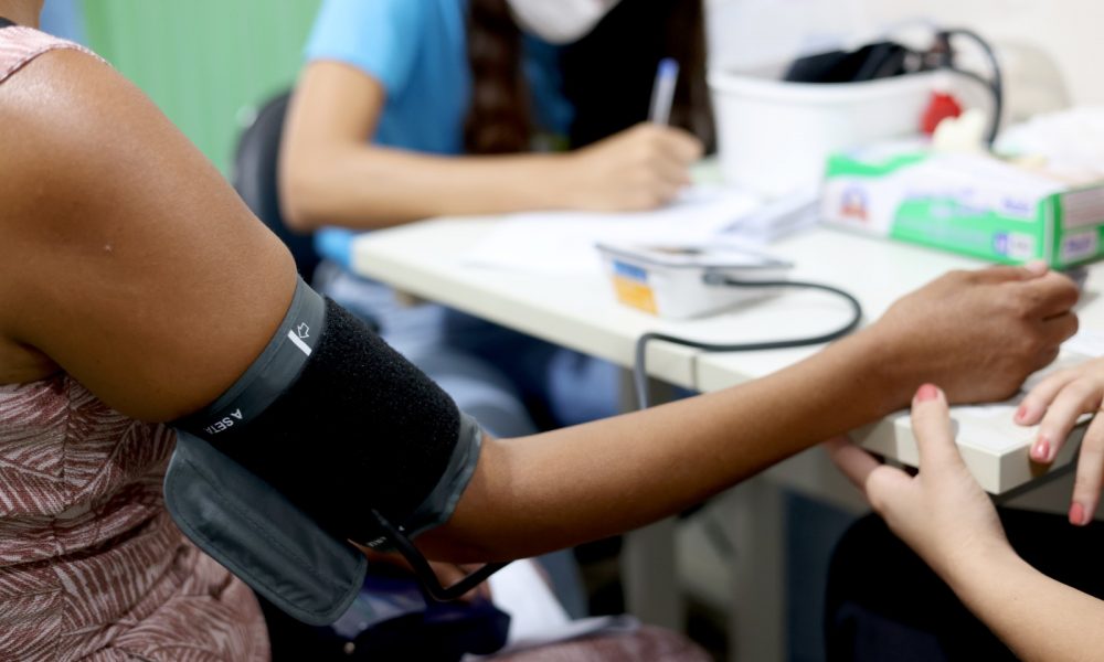 Proposta busca viabilizar que os exames laboratoriais atendam às necessidades reais dos pacientes, priorizando as demandas de acordo com o nível de complexidade – Foto: Arquivo Semus