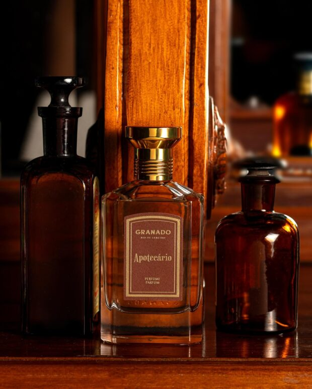 Granado lança fragrância Apotecário que une passado e sofisticação contemporânea 67 Inspirado nos antigos boticários e criado pelo renomado perfumista Quentin Bisch, o perfume resgata a herança centenária da marca com intensidade, elegância e frescor