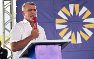 Pronunciamento de Amélio no aniversário de Buriti - foto Amanda Germiniani