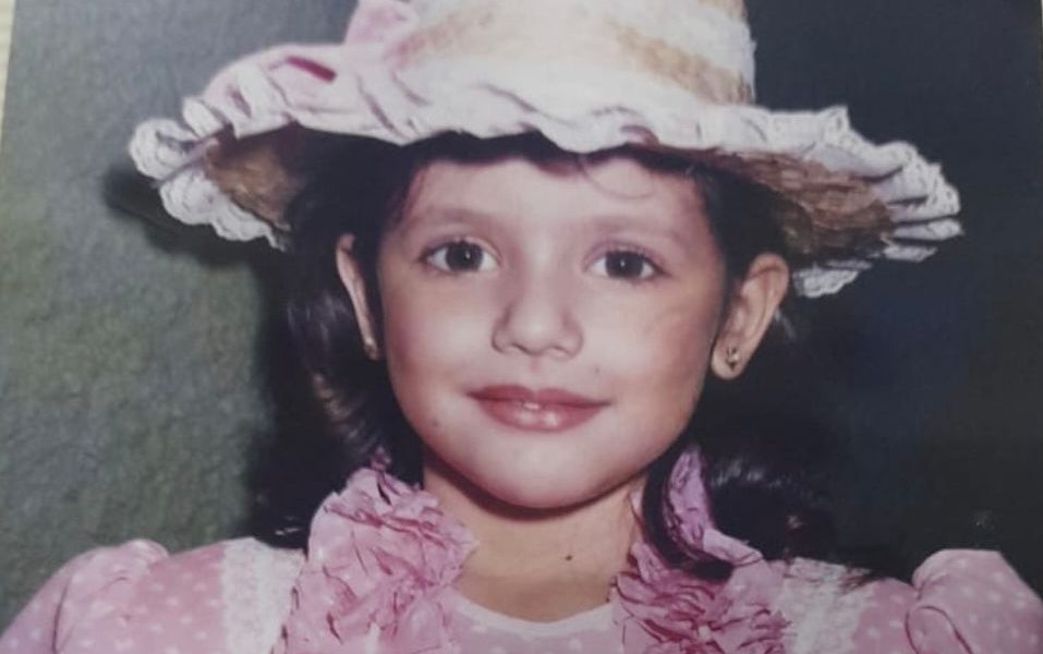 munyque fernandes criança vestida de caipirinha