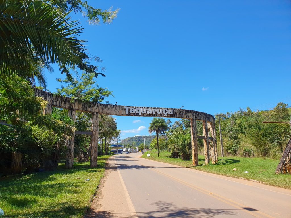 Júnior Brandão resgata a história de Taquaruçu usando celulares e a escuta da comunidade.