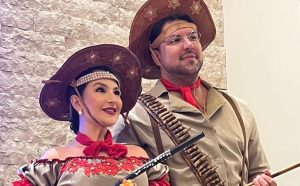 Marcus Senna e Giorgia Bortoli entram no clima junino como Lampião e Maria Bonita